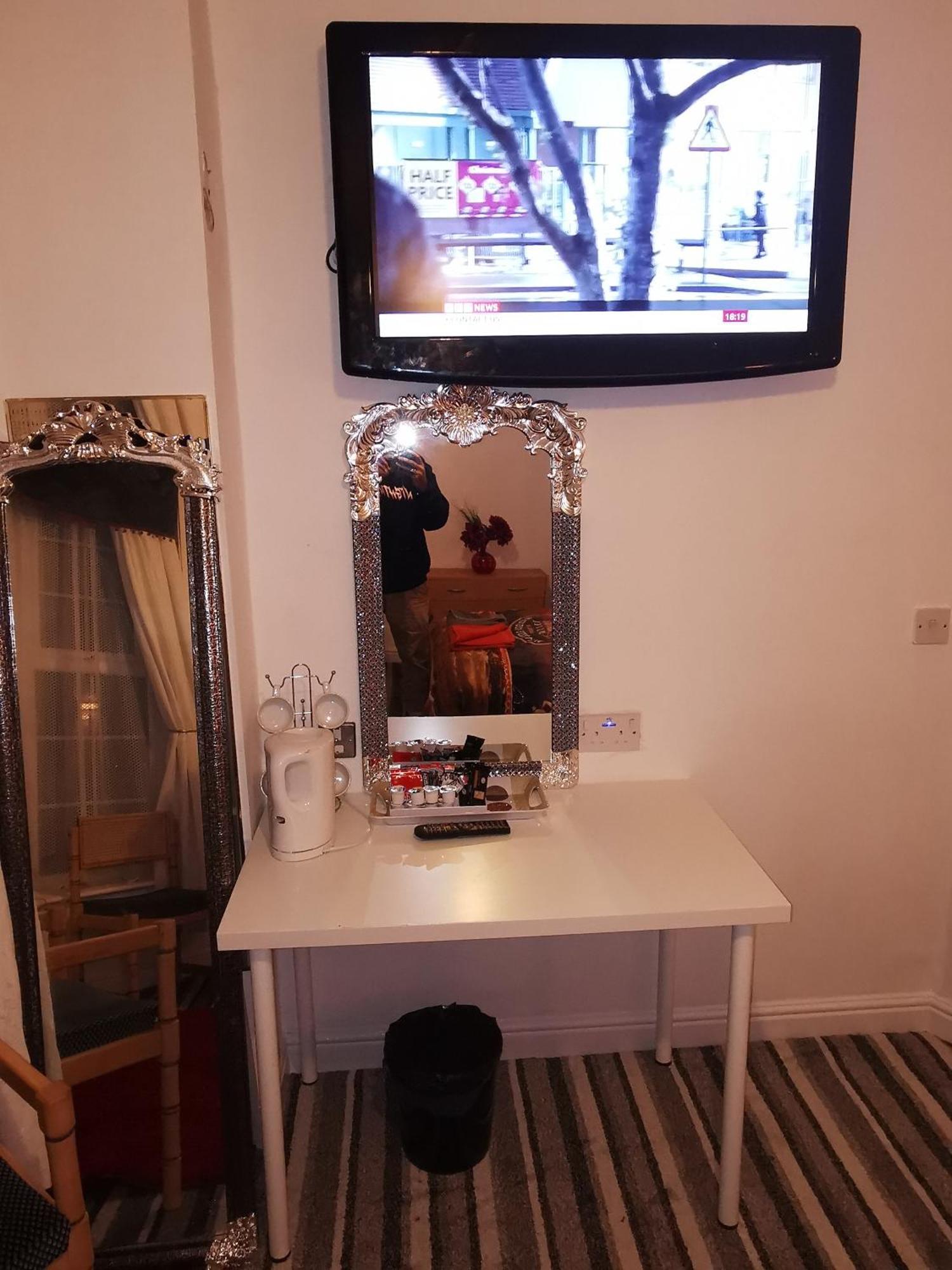 Bukhari Hotel Blackpool Pokoj fotografie
