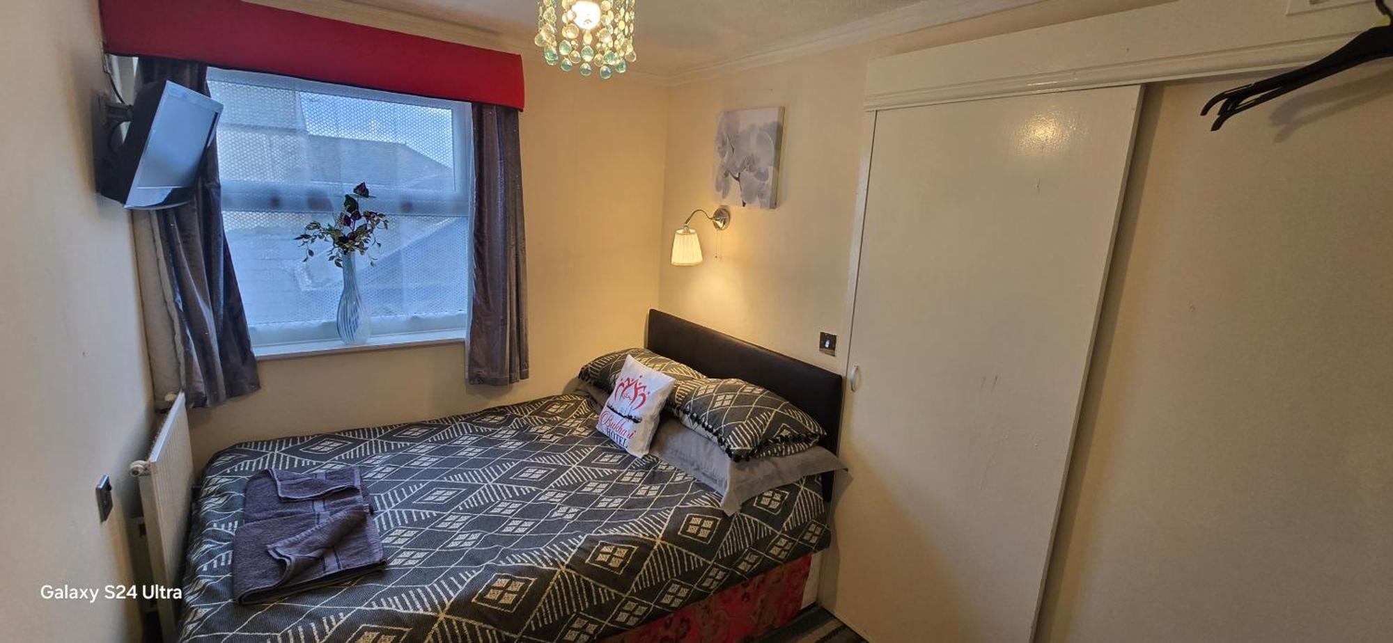 Bukhari Hotel Blackpool Pokoj fotografie
